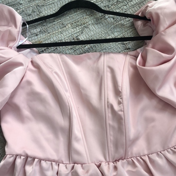 Dress - Picture 2 of 4